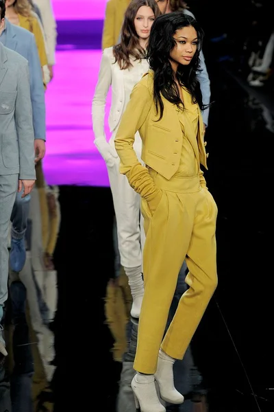 Look 54